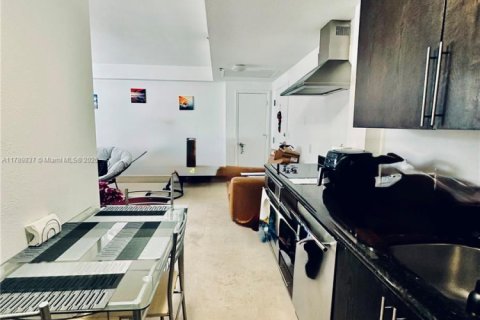 Купить кондоминиум в Майами-Бич, Флорида 1 спальня, 55.83м2, № 1936748 - фото 2
