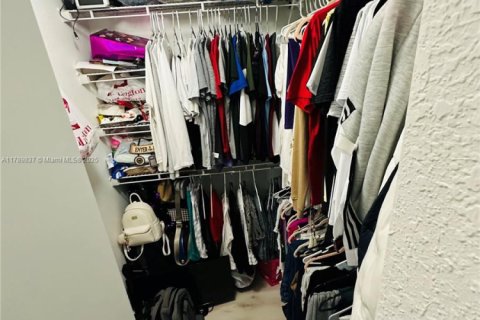 Купить кондоминиум в Майами-Бич, Флорида 1 спальня, 55.83м2, № 1936748 - фото 14