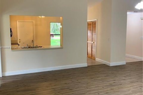 Villa ou maison à louer à Lake Placid, Floride: 3 chambres № 1954188 - photo 8