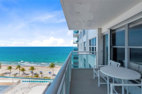 Condominio en Fort Lauderdale, Florida, 2 dormitorios № 2189651