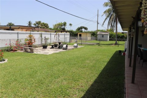 House in Miami, Florida 3 bedrooms, 144.74 sq.m. № 1776123 - photo 10