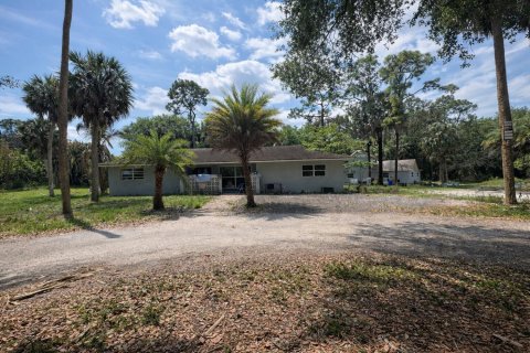 Villa ou maison à West Palm Beach, Floride 5 chambres, 167.97 m2 № 2187220