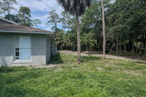 House in West Palm Beach, Florida 5 bedrooms, 167.97 sq.m. № 2187220 - photo 26