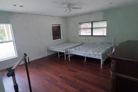 House in West Palm Beach, Florida 5 bedrooms, 167.97 sq.m. № 2187220 - photo 9