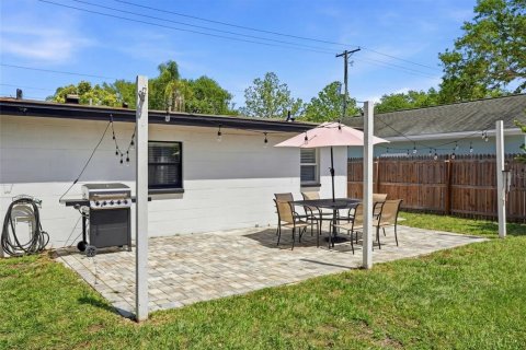 House in Tampa, Florida 3 bedrooms, 109.16 sq.m. № 2209485 - photo 24