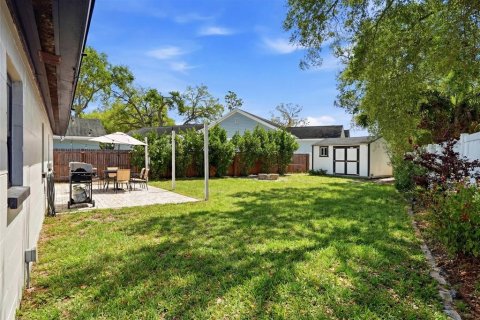 House in Tampa, Florida 3 bedrooms, 109.16 sq.m. № 2209485 - photo 25