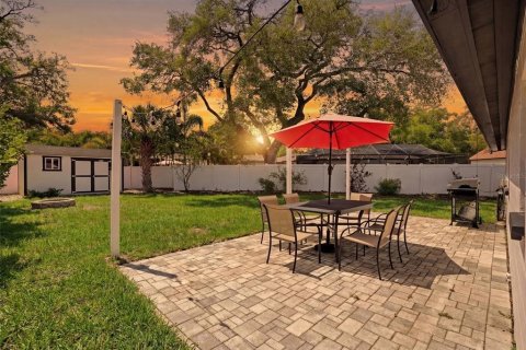 House in Tampa, Florida 3 bedrooms, 109.16 sq.m. № 2209485 - photo 5