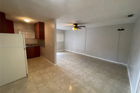 Apartamento en Fort Lauderdale, Florida 1 dormitorio, 71.63 m2 № 2043403