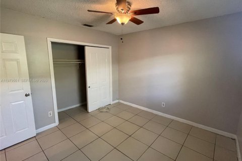 Apartamento en alquiler en Fort Lauderdale, Florida, 1 dormitorio, 71.63 m2 № 2043403 - foto 9