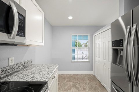 Copropriété à vendre à North Port, Floride: 2 chambres, 108.51 m2 № 2201335 - photo 11