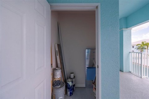Copropriété à vendre à North Port, Floride: 2 chambres, 108.51 m2 № 2201335 - photo 4
