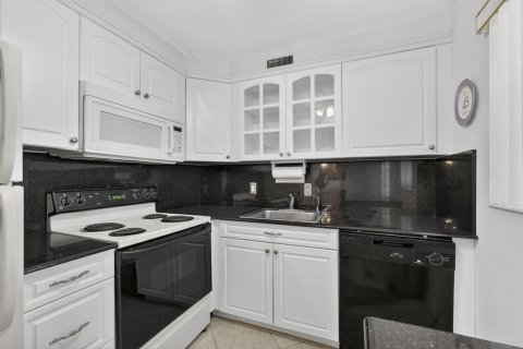 Condo à West Palm Beach, Floride, 2 chambres  № 2286906