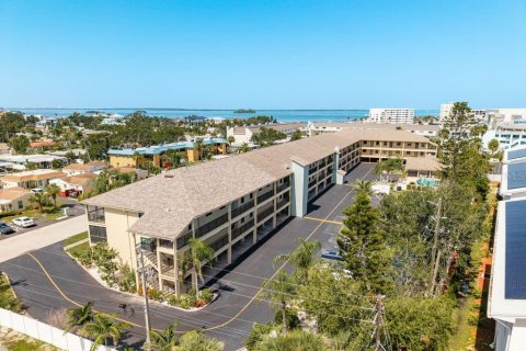 Condominio en venta en Dunedin, Florida, 2 dormitorios, 86.21 m2 № 1853417 - foto 1