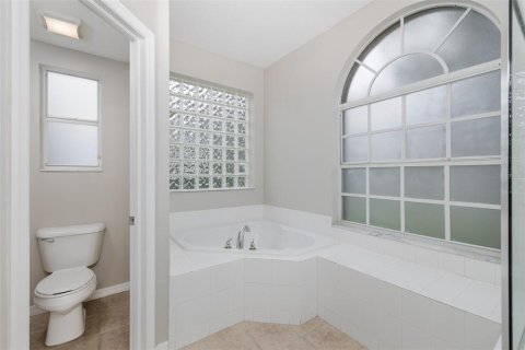 Villa ou maison à vendre à Tampa, Floride: 3 chambres, 171.68 m2 № 2433685 - photo 23