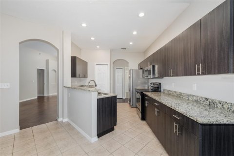 Villa ou maison à vendre à Tampa, Floride: 3 chambres, 171.68 m2 № 2433685 - photo 11