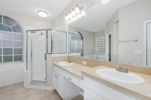 Villa ou maison à vendre à Tampa, Floride: 3 chambres, 171.68 m2 № 2433685 - photo 21