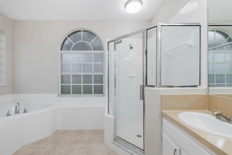 Villa ou maison à vendre à Tampa, Floride: 3 chambres, 171.68 m2 № 2433685 - photo 22