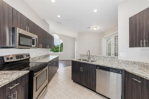 Villa ou maison à vendre à Tampa, Floride: 3 chambres, 171.68 m2 № 2433685 - photo 10