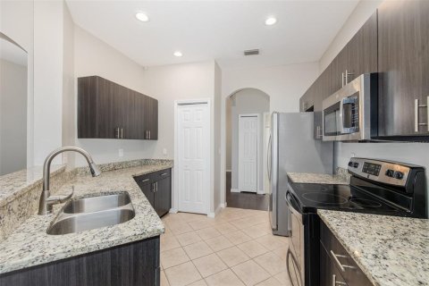 Villa ou maison à vendre à Tampa, Floride: 3 chambres, 171.68 m2 № 2433685 - photo 9