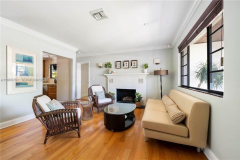 Casa en venta en West Palm Beach, Florida, 3 dormitorios, 219.34 m2 № 1993895 - foto 17