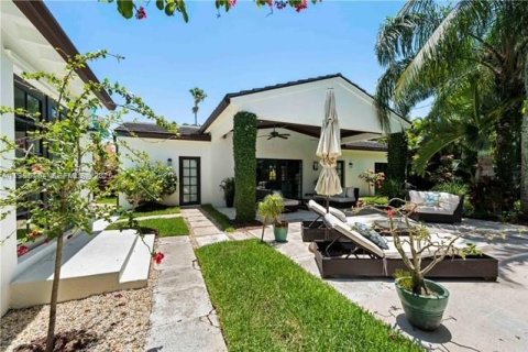 Casa en venta en West Palm Beach, Florida, 3 dormitorios, 219.34 m2 № 1993895 - foto 28