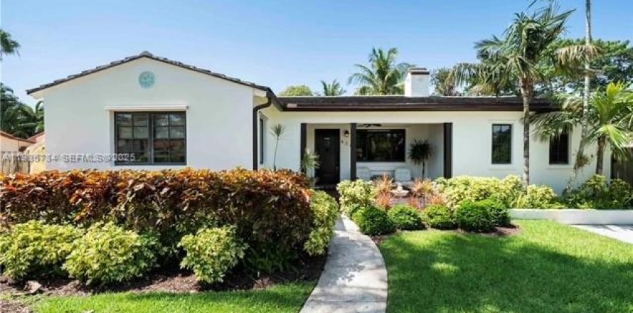 Casa en West Palm Beach, Florida 3 dormitorios, 219.34 m2 № 1993895