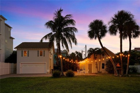 Immobilier commercial à vendre à Saint Pete Beach, Floride: 59.83 m2 № 2349282 - photo 3