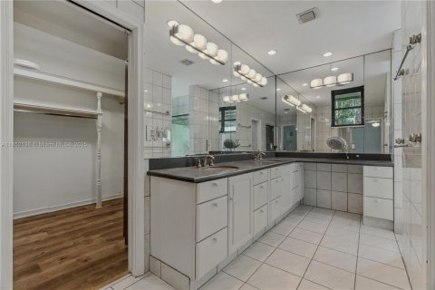 Villa ou maison à louer à Palmetto Bay, Floride: 4 chambres, 240.9 m2 № 1872035 - photo 20