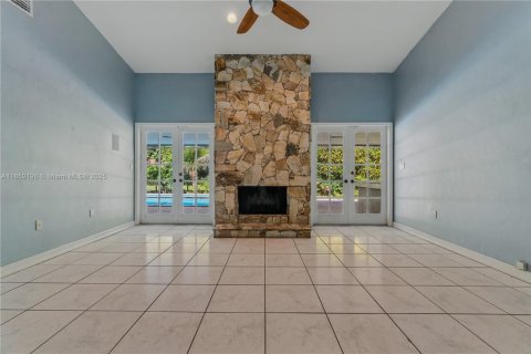 Villa ou maison à louer à Palmetto Bay, Floride: 4 chambres, 240.9 m2 № 1872035 - photo 24