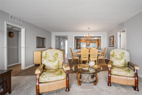 Купить кондоминиум в Теквеста, Флорида 3 спальни, 167.22м2, № 1860456 - фото 14