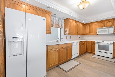 Купить кондоминиум в Теквеста, Флорида 3 спальни, 167.22м2, № 1860456 - фото 25