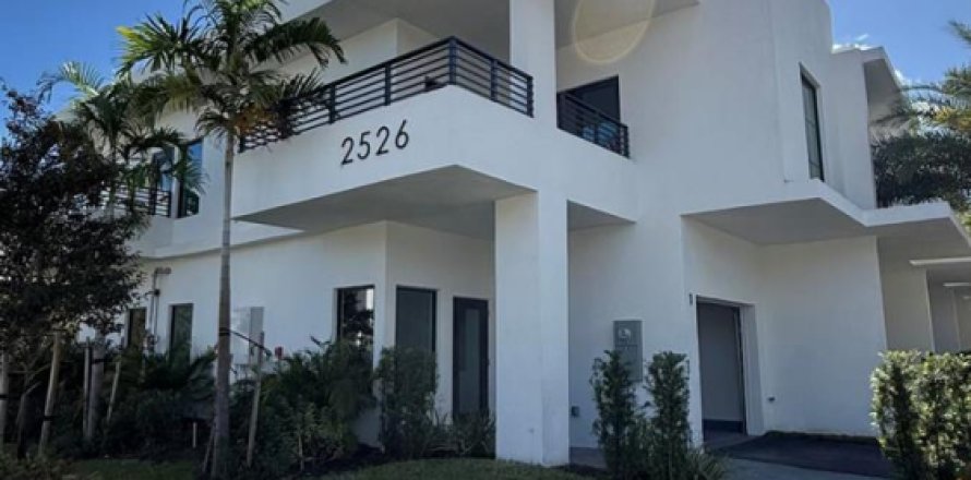 Touwnhouse à Hollywood, Floride 3 chambres, 139.35 m2 № 2146786