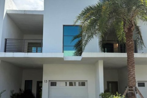 Touwnhouse à louer à Hollywood, Floride: 3 chambres, 139.35 m2 № 2146786 - photo 2