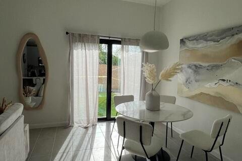 Touwnhouse à louer à Hollywood, Floride: 3 chambres, 139.35 m2 № 2146786 - photo 3