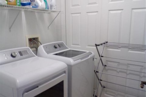 Condominio en alquiler en Punta Gorda, Florida, 3 dormitorios, 177.91 m2 № 1608570 - foto 15
