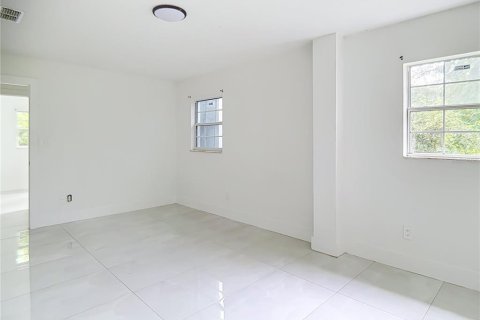 Villa ou maison à louer à Lakeland, Floride: 5 chambres, 137.87 m2 № 2416623 - photo 23