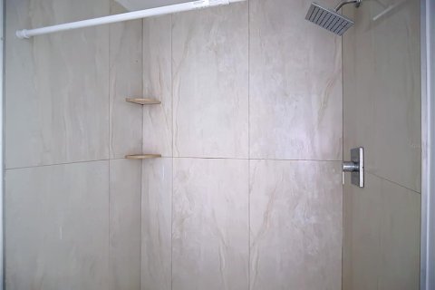 Villa ou maison à louer à Lakeland, Floride: 5 chambres, 137.87 m2 № 2416623 - photo 17