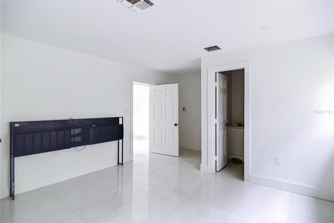 Villa ou maison à louer à Lakeland, Floride: 5 chambres, 137.87 m2 № 2416623 - photo 15