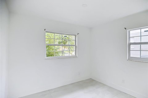 Villa ou maison à louer à Lakeland, Floride: 5 chambres, 137.87 m2 № 2416623 - photo 28