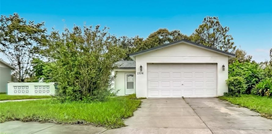 Villa ou maison à Lakeland, Floride 5 chambres, 137.87 m2 № 2416623