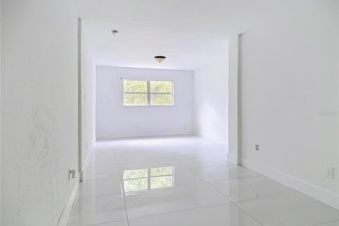 Villa ou maison à louer à Lakeland, Floride: 5 chambres, 137.87 m2 № 2416623 - photo 18