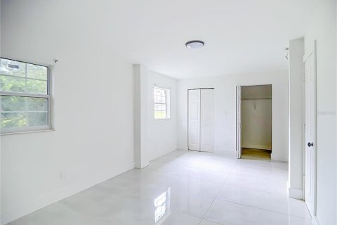 Villa ou maison à louer à Lakeland, Floride: 5 chambres, 137.87 m2 № 2416623 - photo 20