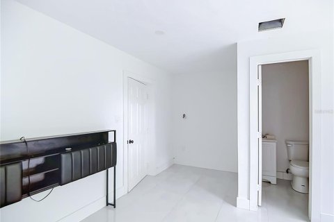 Villa ou maison à louer à Lakeland, Floride: 5 chambres, 137.87 m2 № 2416623 - photo 14