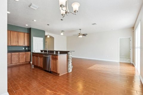 House in Plant City, Florida 3 bedrooms, 153.75 sq.m. № 2427536 - photo 14