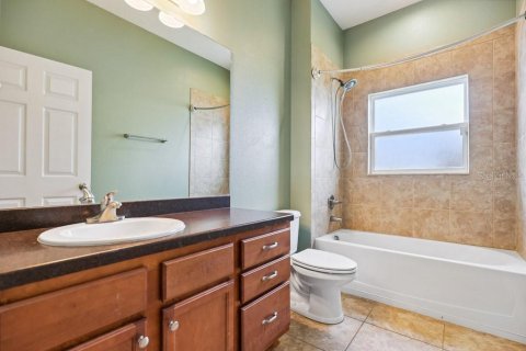 House in Plant City, Florida 3 bedrooms, 153.75 sq.m. № 2427536 - photo 22