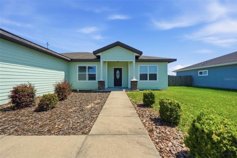 House in Newberry, Florida 4 bedrooms, 186.64 sq.m. № 2218086 - photo 3