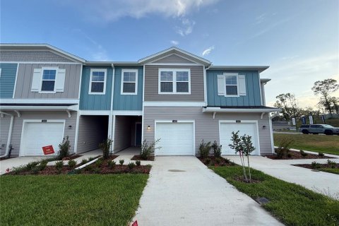 Adosado en alquiler en Alachua, Florida, 3 dormitorios, 202.34 m2 № 1847081 - foto 1