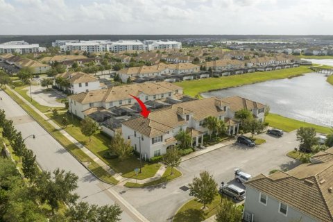 Adosado en venta en Kissimmee, Florida, 5 dormitorios, 201.41 m2 № 1769497 - foto 3