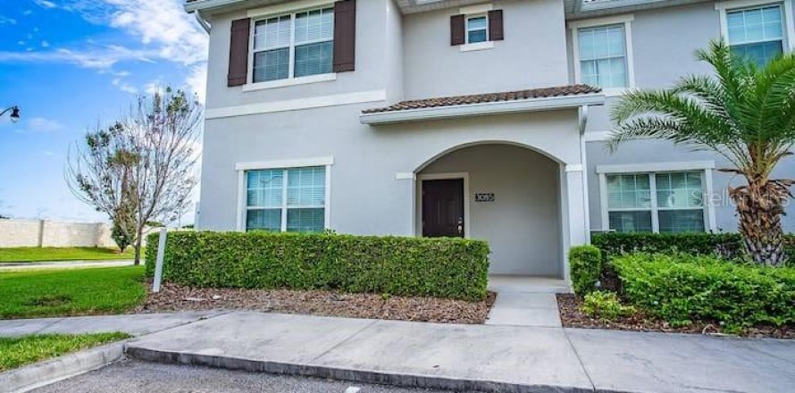 Adosado en STOREY LAKE en Kissimmee, Florida 5 dormitorios, 201.41 m2 № 1769497