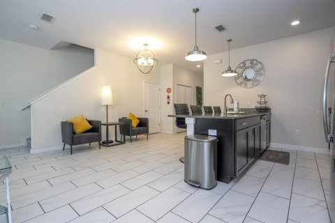 Adosado en venta en Kissimmee, Florida, 5 dormitorios, 201.41 m2 № 1769497 - foto 23